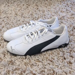 Puma Sneakers
